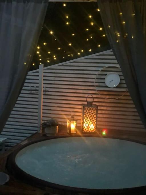 Snowcrystal Home With Jacuzzi And Sauna Rovaniemi Exterior photo